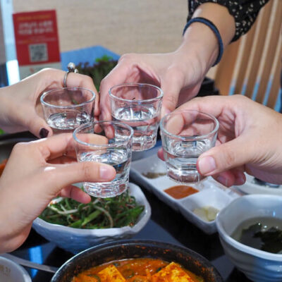 How do you drink Soju? The 4 Most Common Methods.